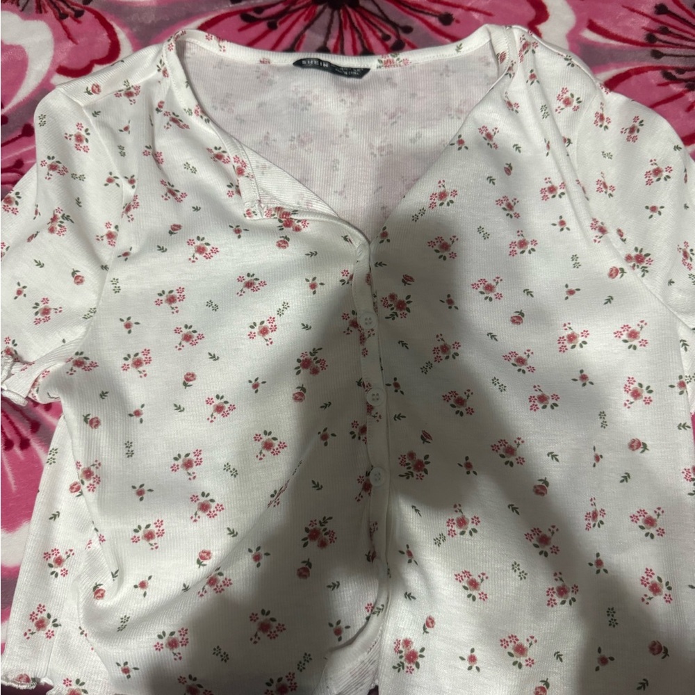 16 PCS!! BAG OF CLOTHES FOR SALE